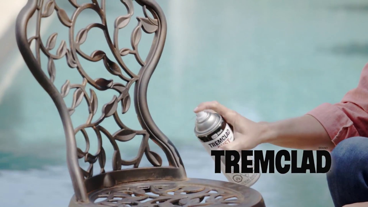Breathe new life into your rusted furniture with Tremclad&reg; spray paint!