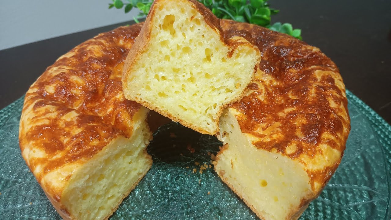 BOLO PÃO DE QUEIJO | SIMPLES | RÁPIDO | IMPOSSÍVEL DE RESISTIR