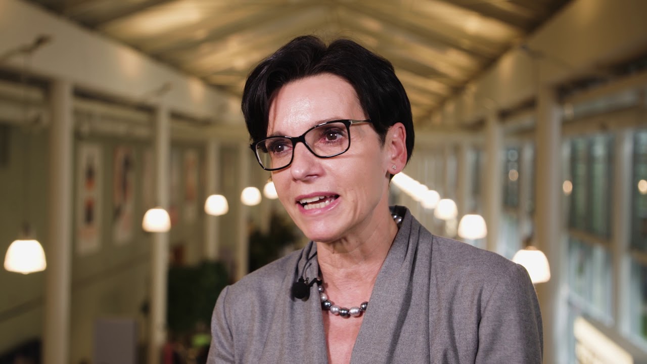 Ulrike Stolba, EURETINA 2018   the OCULUS BIOM&reg; ready