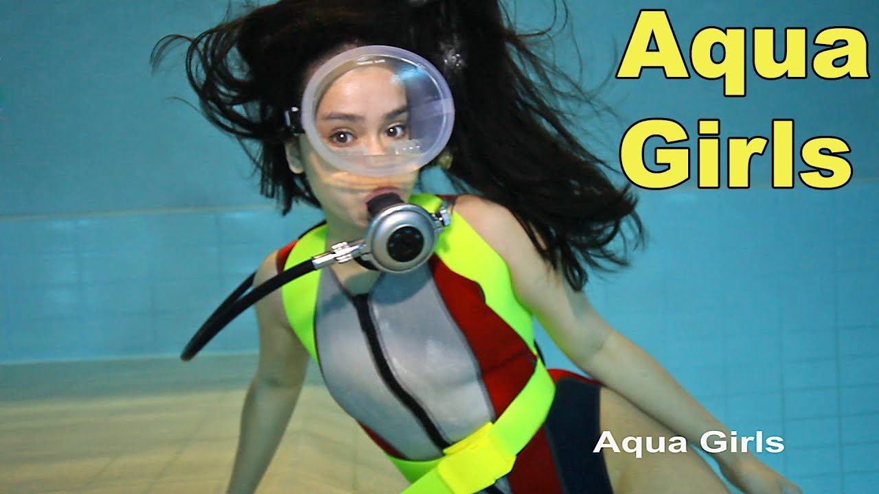 Pool Scuba Woman