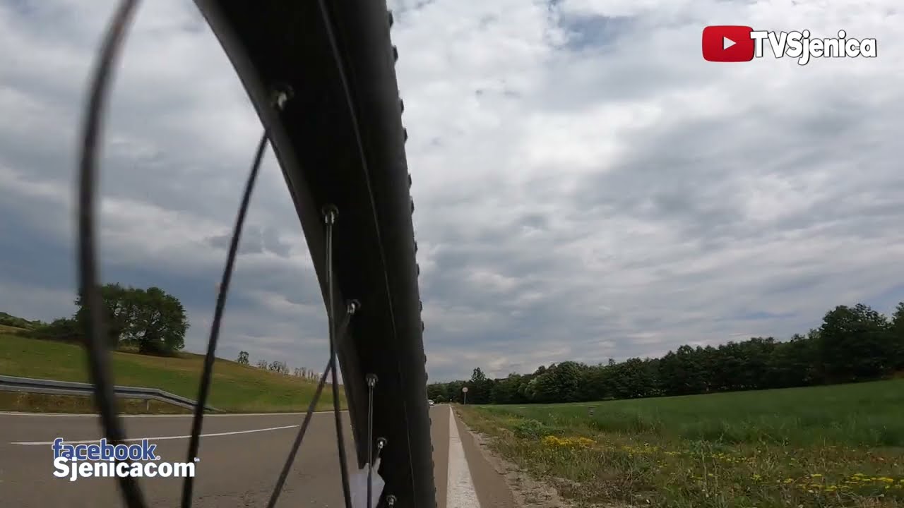 Evo dokle se stiglo sa asfaltom na potezu Knezevac - Stavalj - Brnjica - Pometenik 16 08 2022
