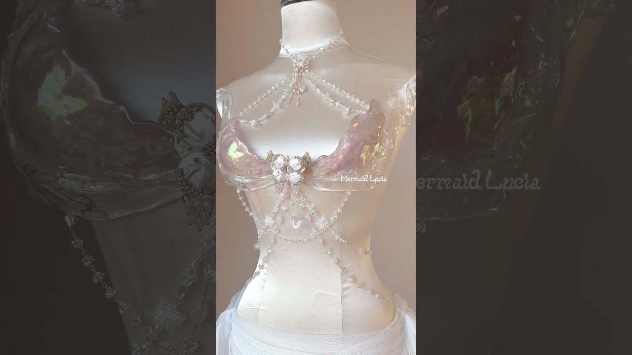 Gorgeous and refined, this crystal corset is a dazzling gem. 