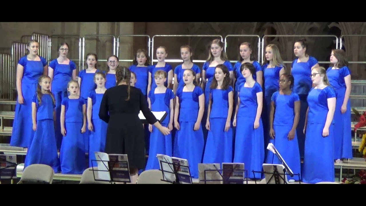 'Lullaby' (Lin Marsh) performed by the Cantamus Training Choir