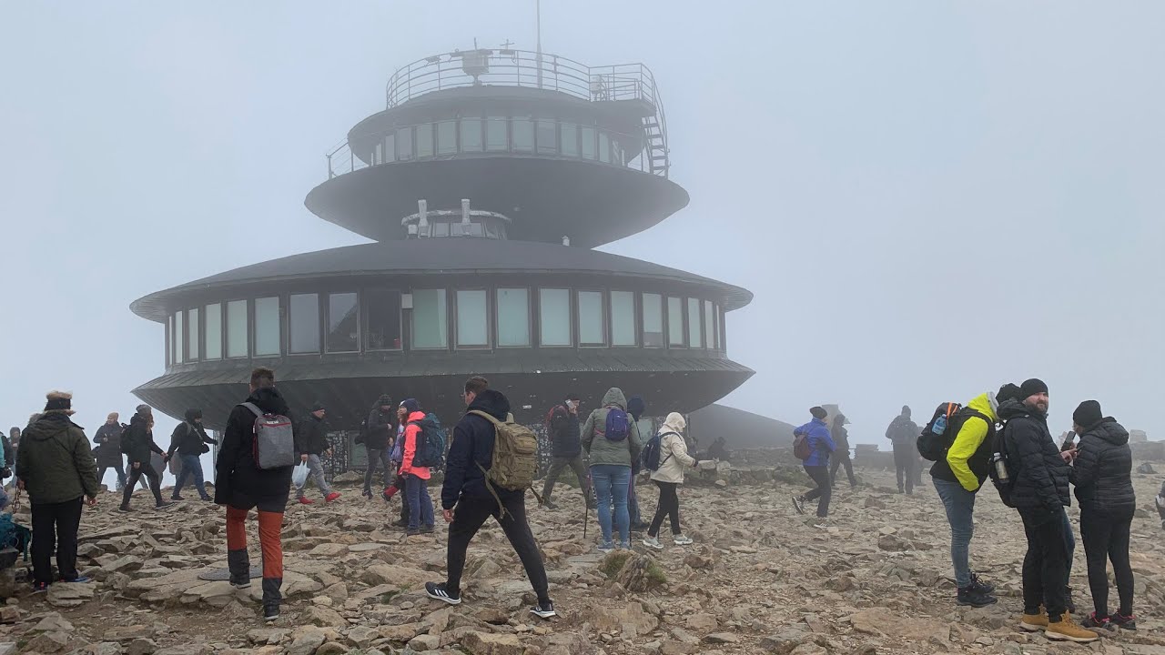 Путешествие к вершине Чехии : Pec pod Snezkou  и гора Снежка (1603 m)