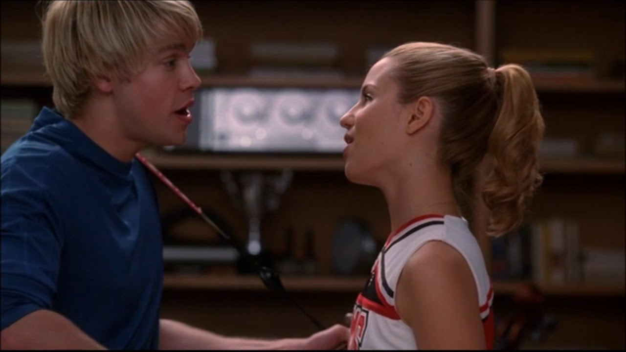 Glee - Lucky (Full Performance) 2x04