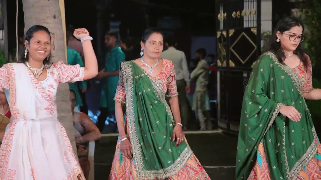 TARUN& KARISHNA 03garba