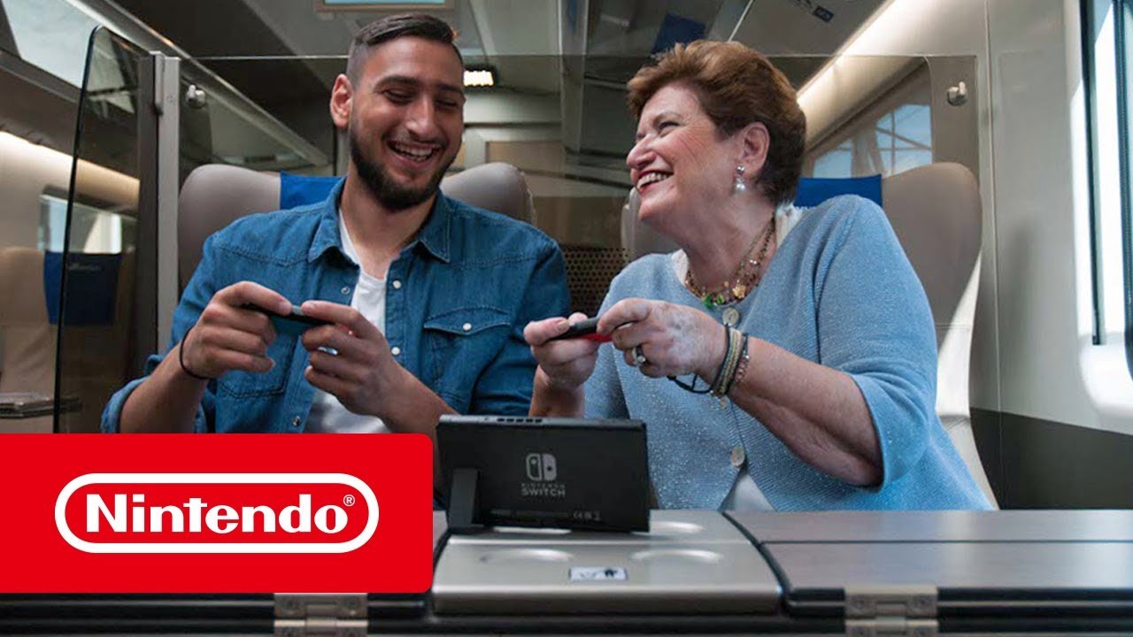 Mario Kart 8 Deluxe - spot con Mara Maionchi e Gianluigi Donnarumma (Nintendo Switch)