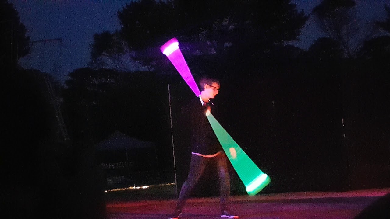 Ben Cooper spinning LED puppyhammer at Spinfest 2020