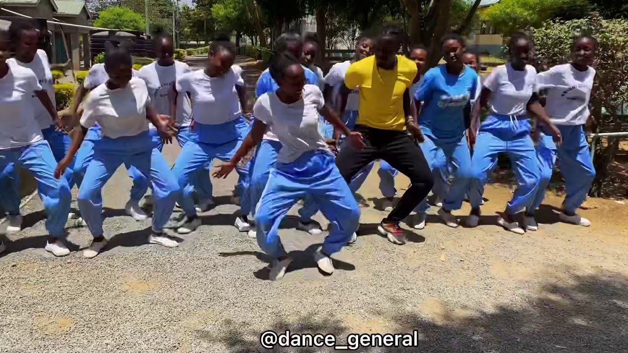 Mtume Chris - Kindu Kii Kya Yesu Kimuyo Dance video by Mwani Girls (Dance General)