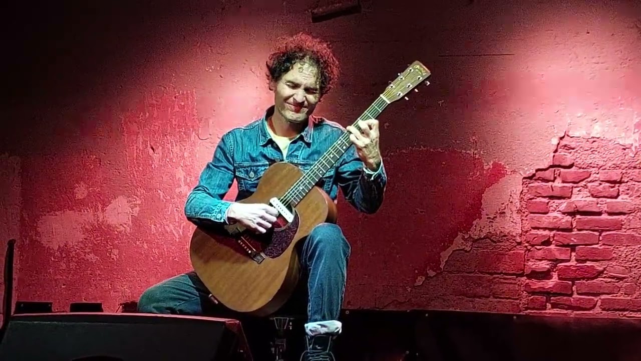 Andrea Faccioli  - Space Oddity (David Bowie cover)