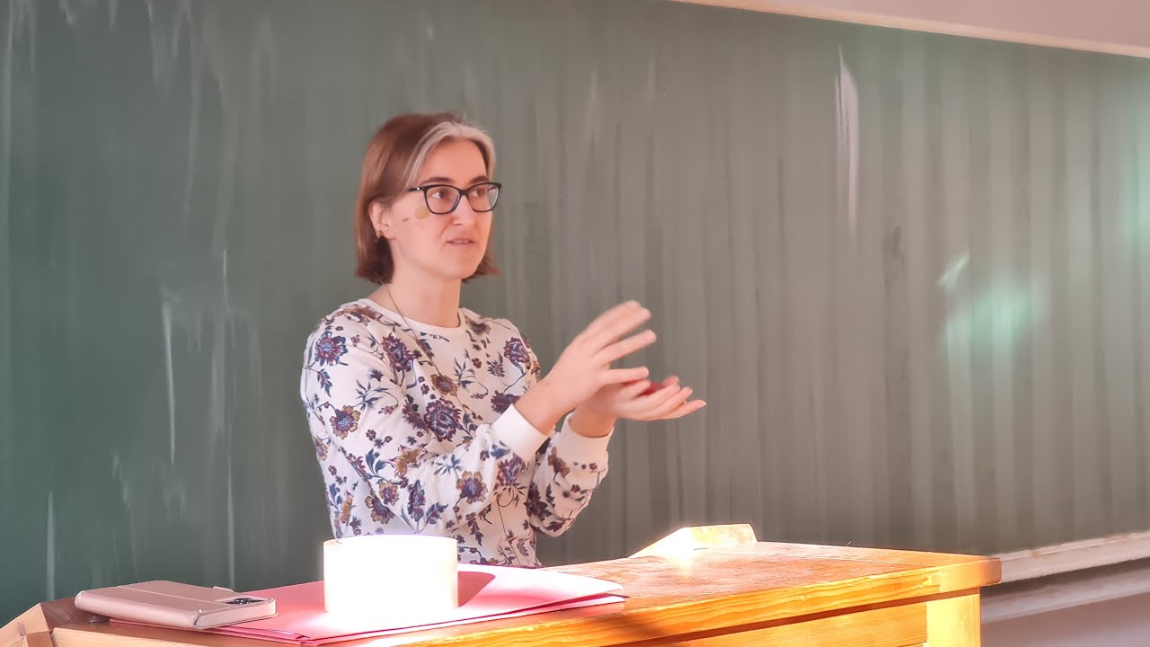 Physics of Computation - prof. Lenka Zdeborova | Guest Lecture | Fyziklani 2022