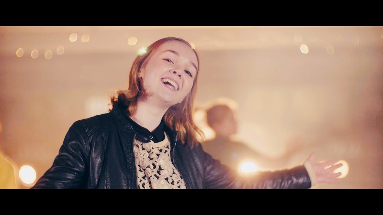 Roihu - Jenni Jaakkola (leiribiisi)