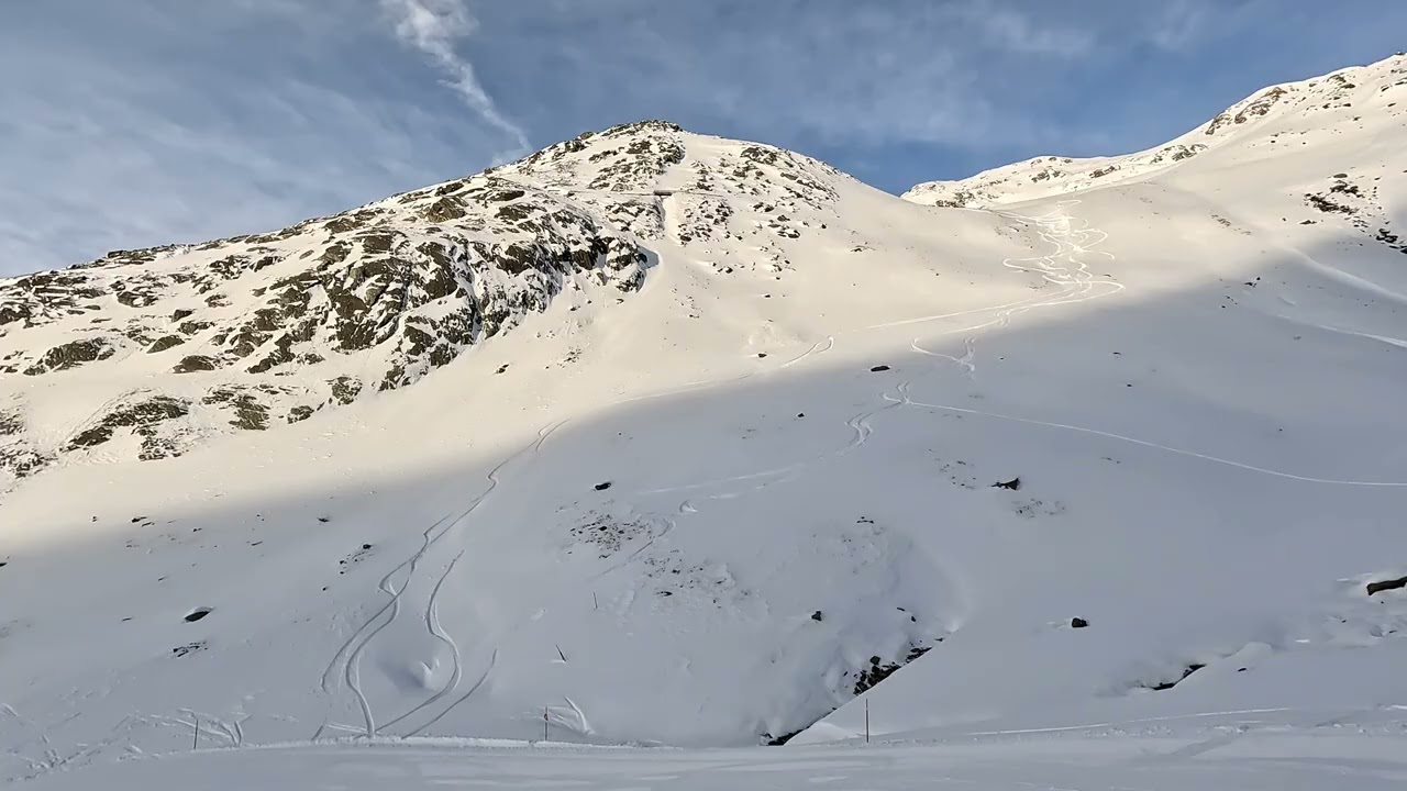 The Longest Run at the Val Senales: Run&Gun 8km long Smugglers Run slope