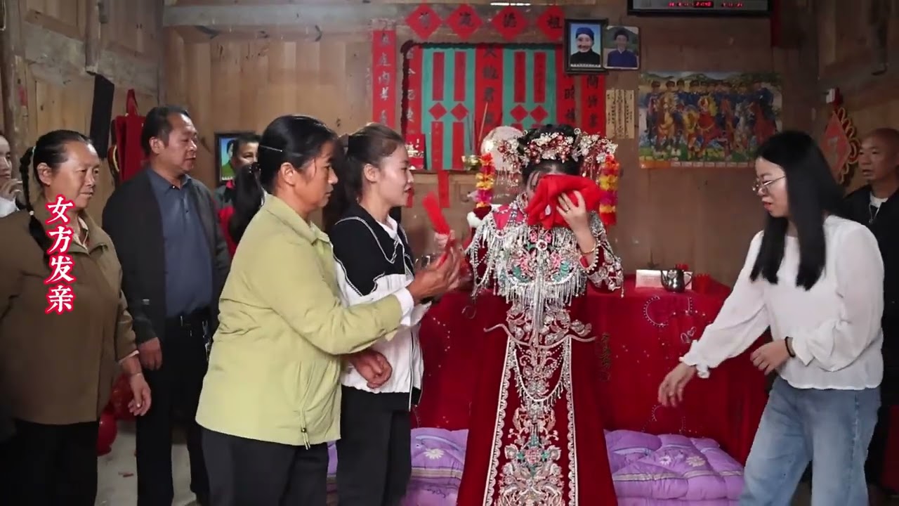 发亲的烛火跳动映红墙，一拜一叩是对家的不舍，传统风俗是刻在骨子里的念想。#结婚 #传统文化 #发亲 #喜结良缘 #民俗文化