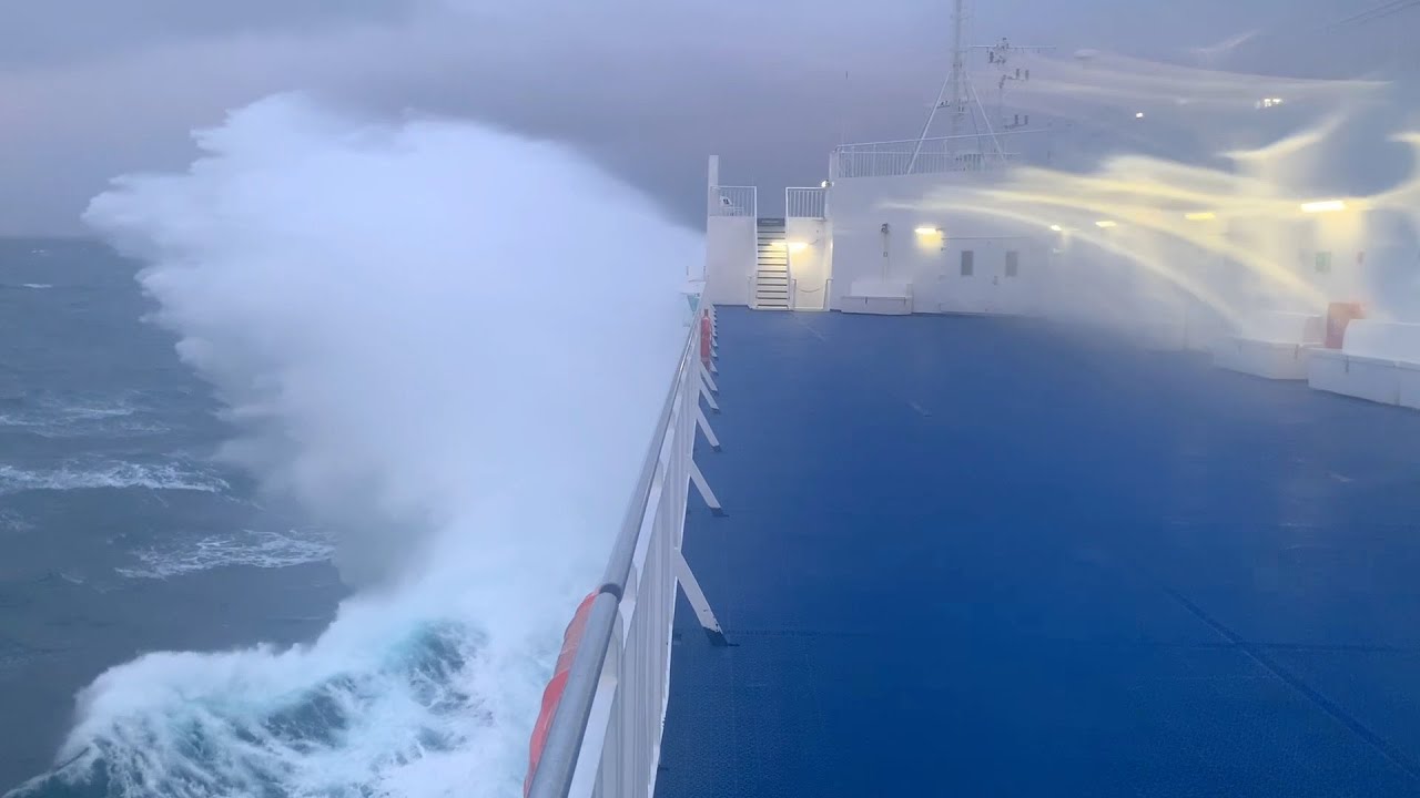De Hirtshals a Tórshavn