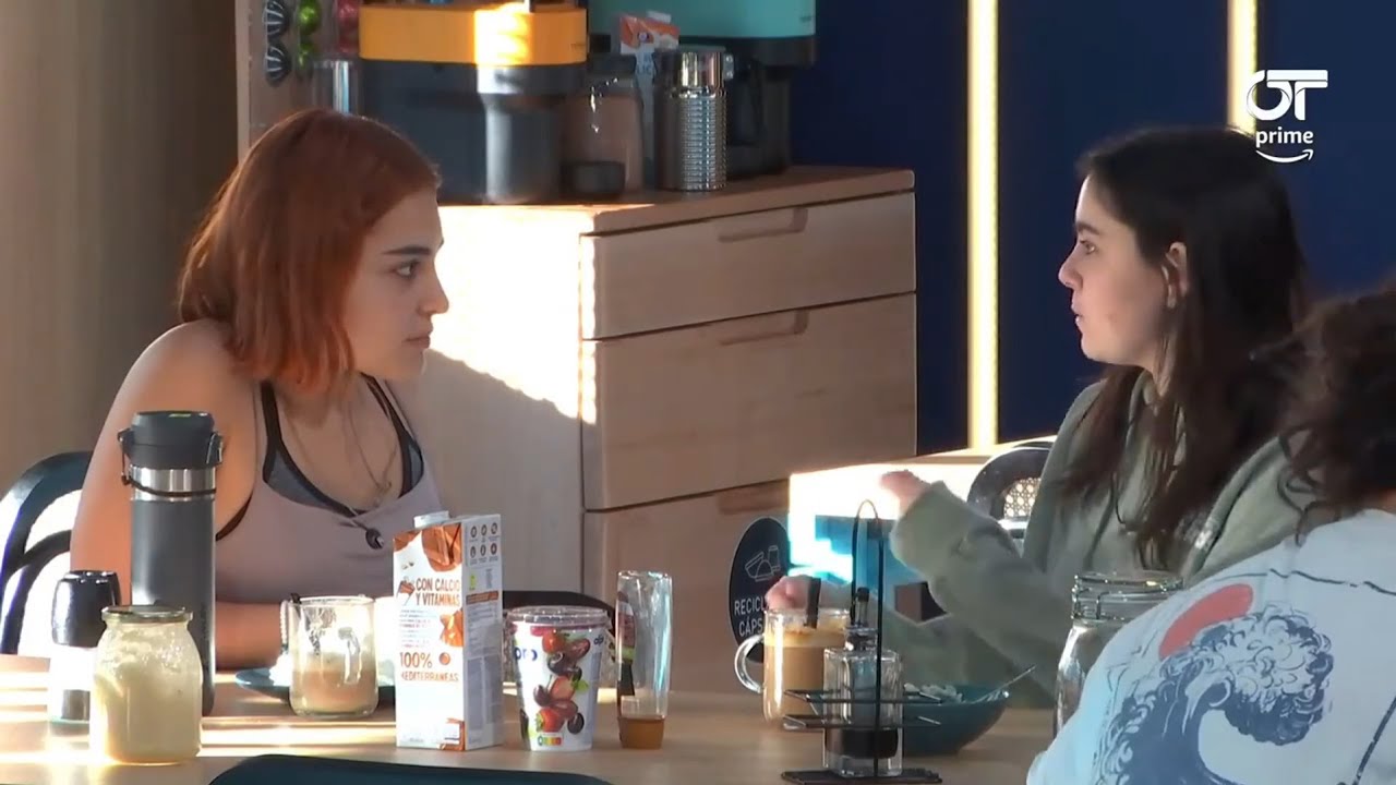desayuno y se preparan 13 de enero - chiara y violeta
