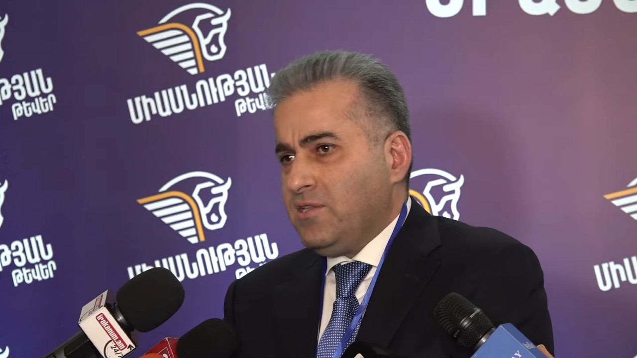 Նախընտրական շրջանում պատահաբար պարզեցին՝ ինչ կարող է անել թոշակառուն 10 000 դրամով. Վիգեն Եղոյան