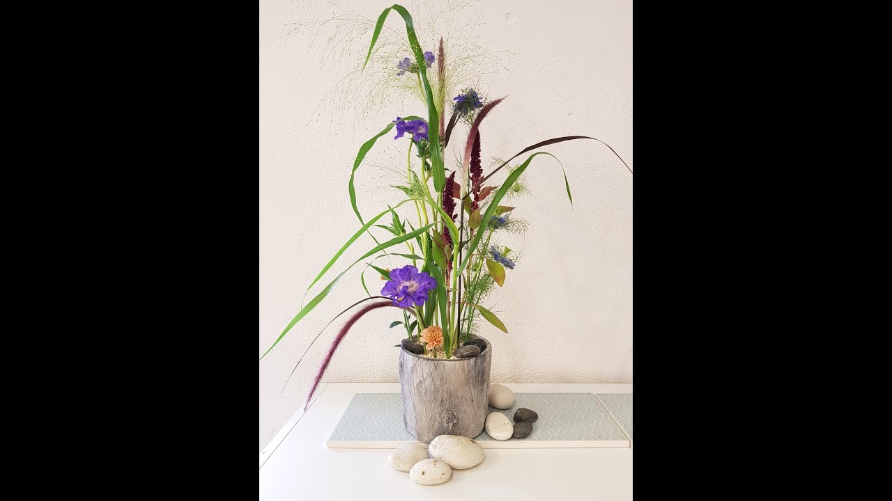 Beach floral design British Academy of floral art