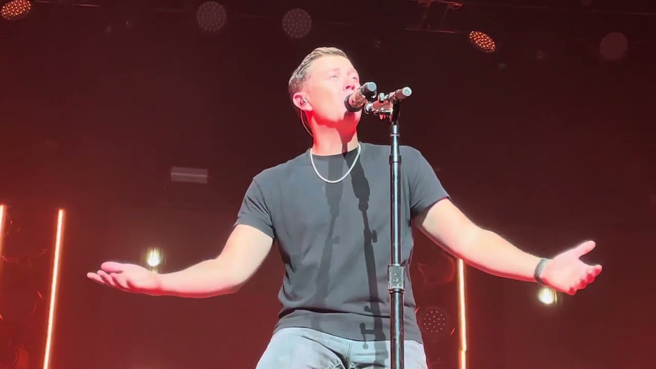 Scotty McCreery - Porch (Live) - Palace Theatre, Stamford, CT - 11/8/24
