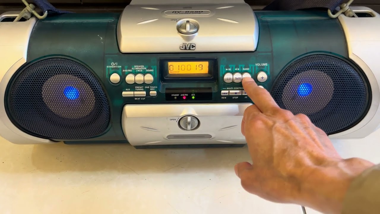 JVC CD Portable system RV-B550BU