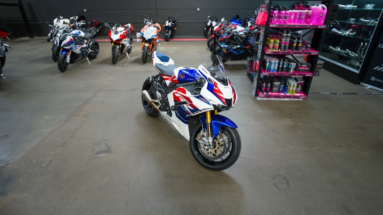 2023 Honda CBR1000RR- R Fireblade SP / Walk Around Clip