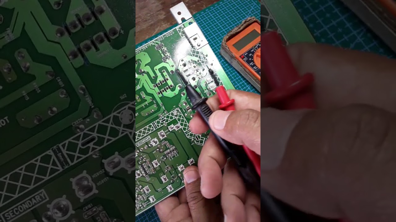 Forma correcta de medir voltaje en una tarjeta electrónica