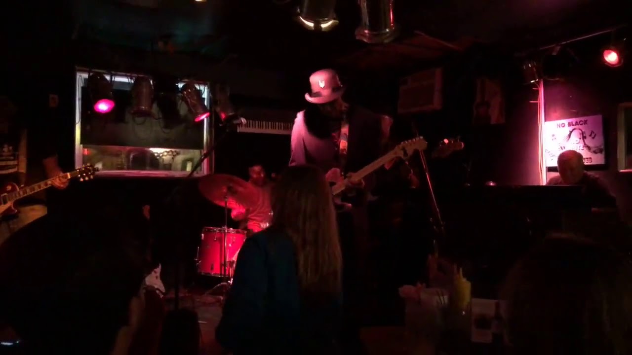 Blues: Monday Open Jam Shaw's in Minneapolis: Jellybean Johnson &Tracey Blake