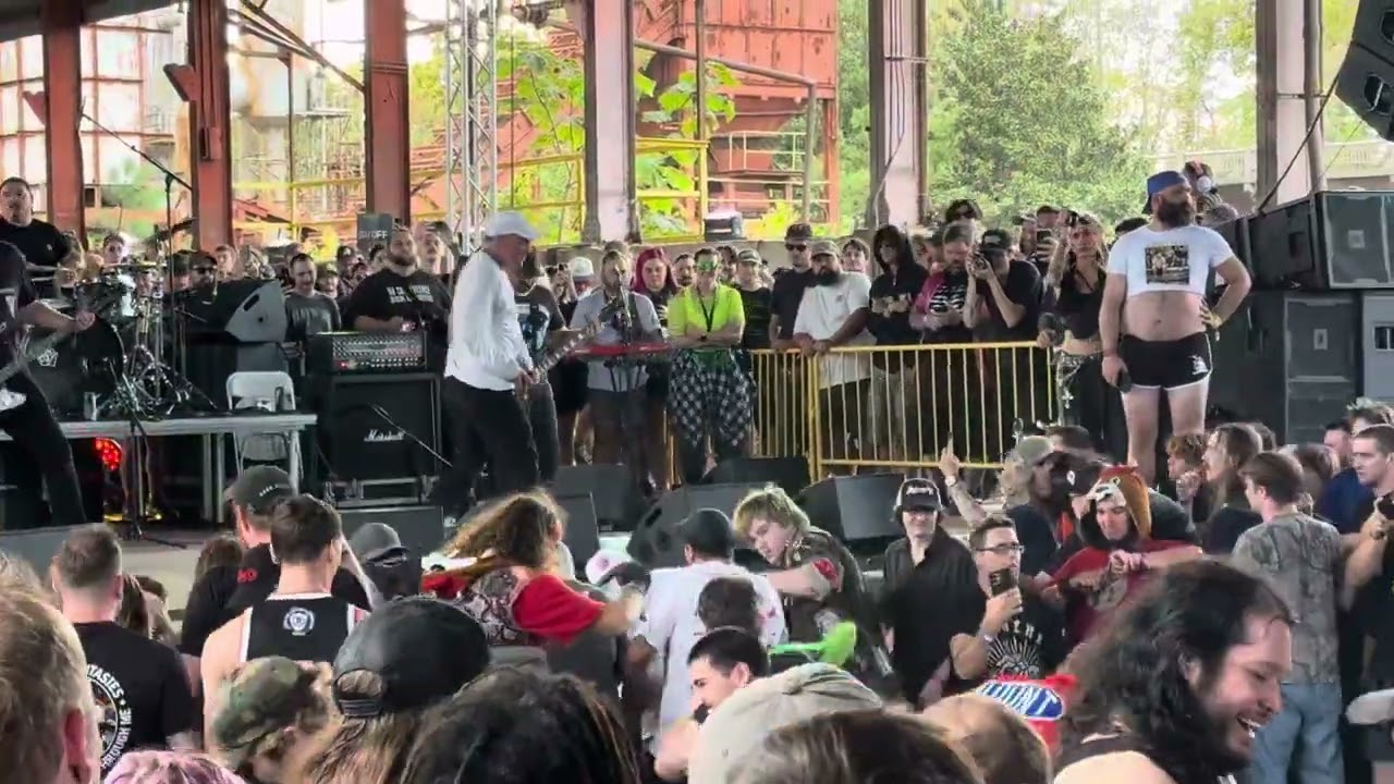 On Broken Wings “Like Starscream” live 10/4/25 at Furnace Fest 2025 Day 2