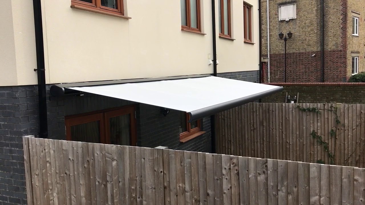 Motorised automatic retractable Markilux awning | Aquarius Blinds