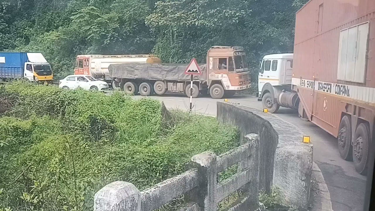 KSRTC Bus charmadi ghat Heavy Rare Road