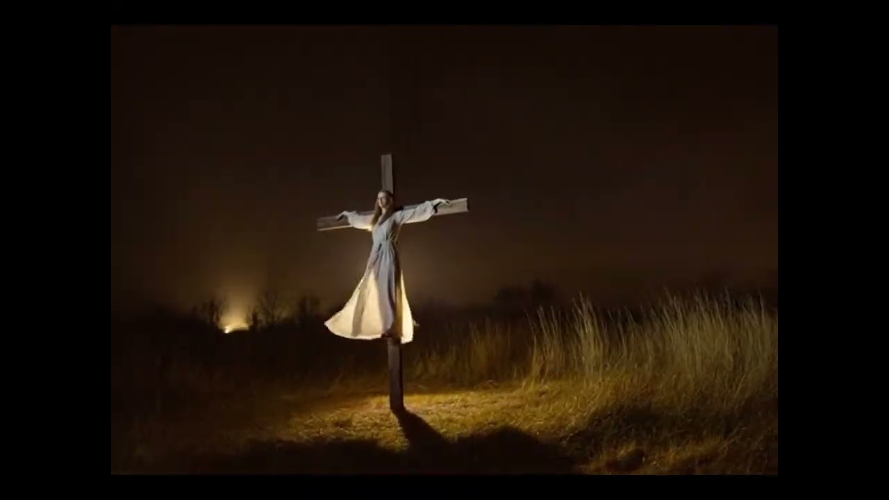 #horror #fyp #hauntedfootage #haunting #spooky #spooks #creepy #scary #scaryaimovies #aivideos #ai 