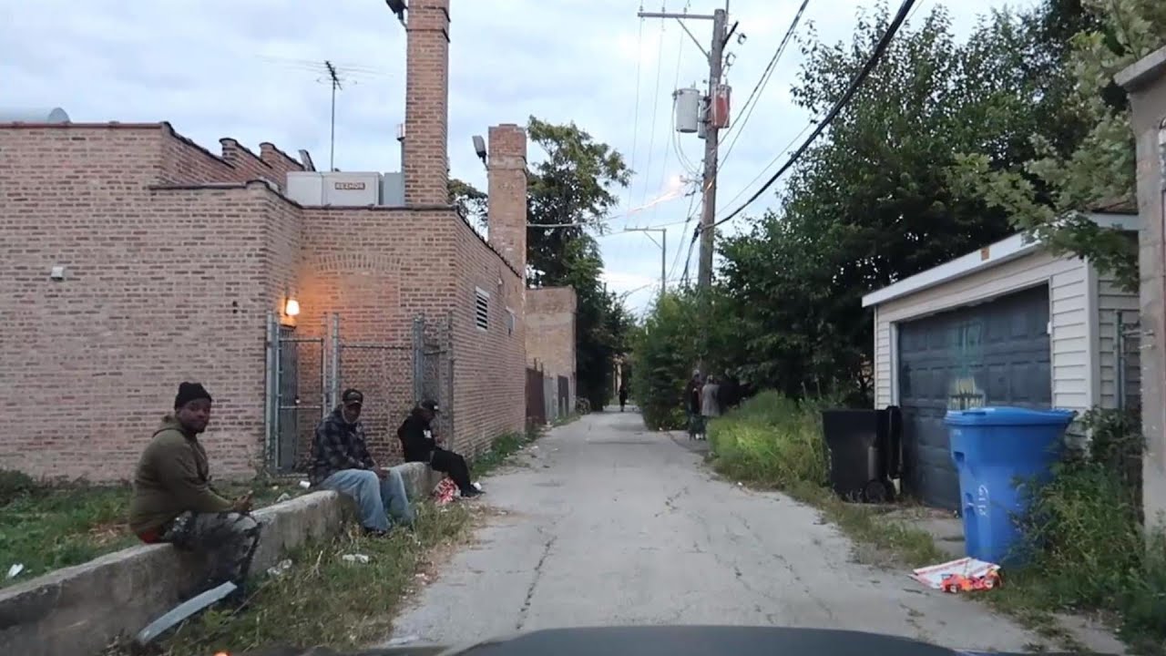 CHICAGO NEIGHBORHOODS WITH HIGH RATES OF SUBSIDIZED HOUSING / SECTION 8