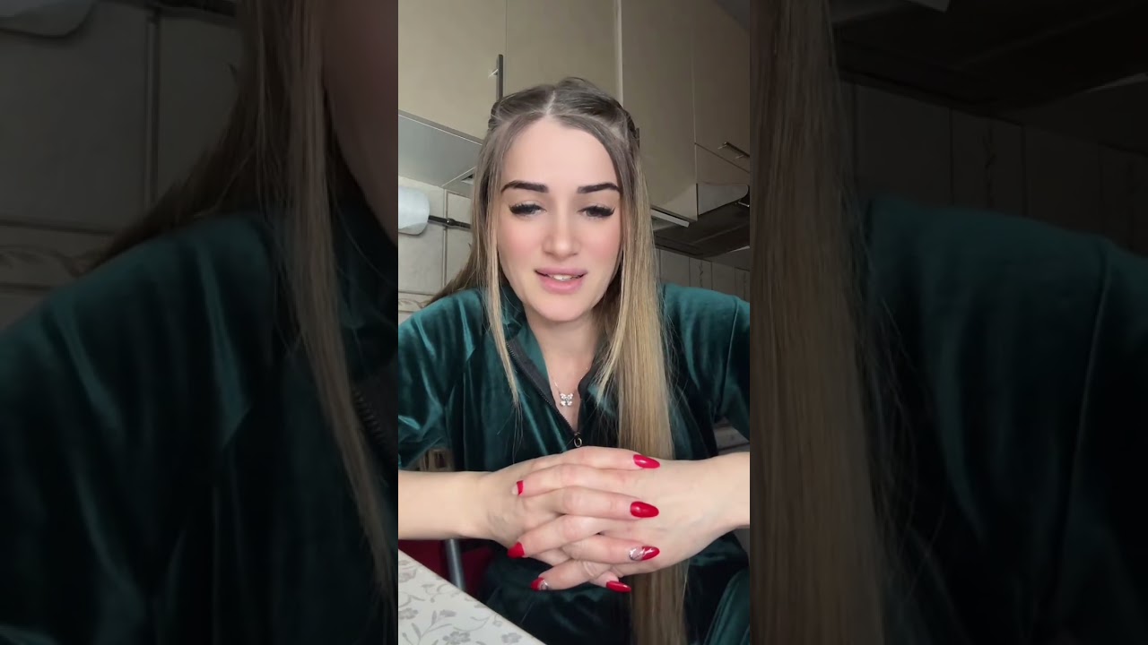 Elvira Xanım Oğlundan Danışıb Kövrəldi Vüsal Gözlərindən Əməliyyat Oldu Atası Gəlmədi!