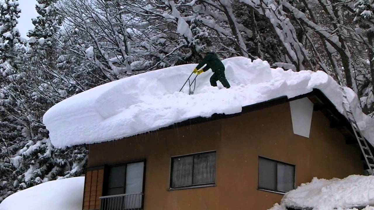 初雪下ろし