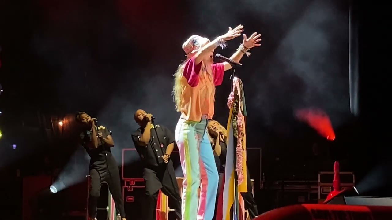 Lauren Daigle - STILL ROLLING STONES. - LIVE Concert The Mann Center Philadelphia 07/13/23 AJB