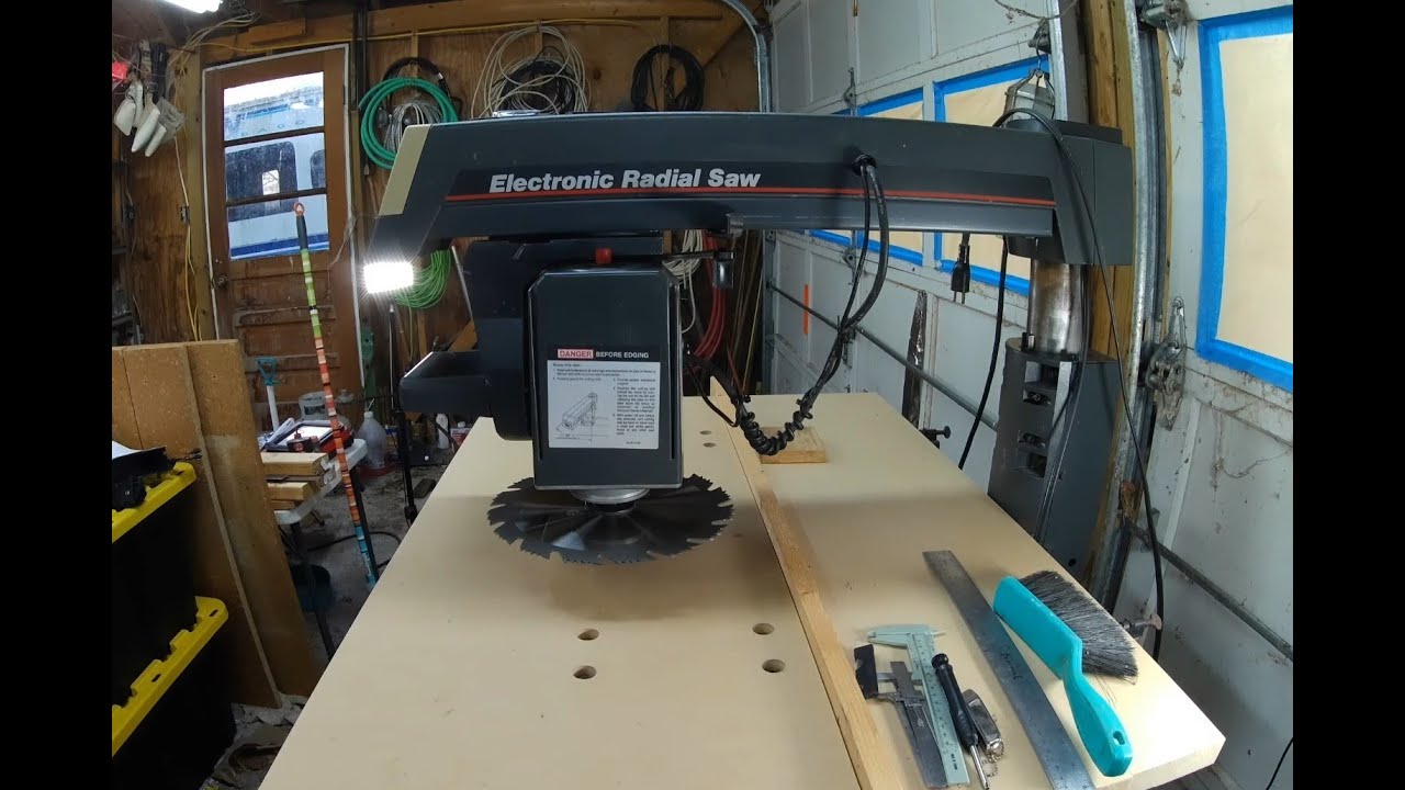 Craftsman Radial Arm Saw (the first cut...... is the deepest)
