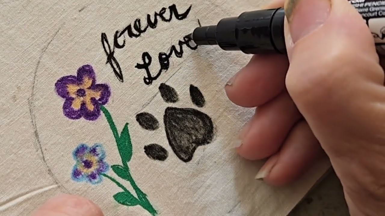 Рисунок памятного украшения в честь питомца.