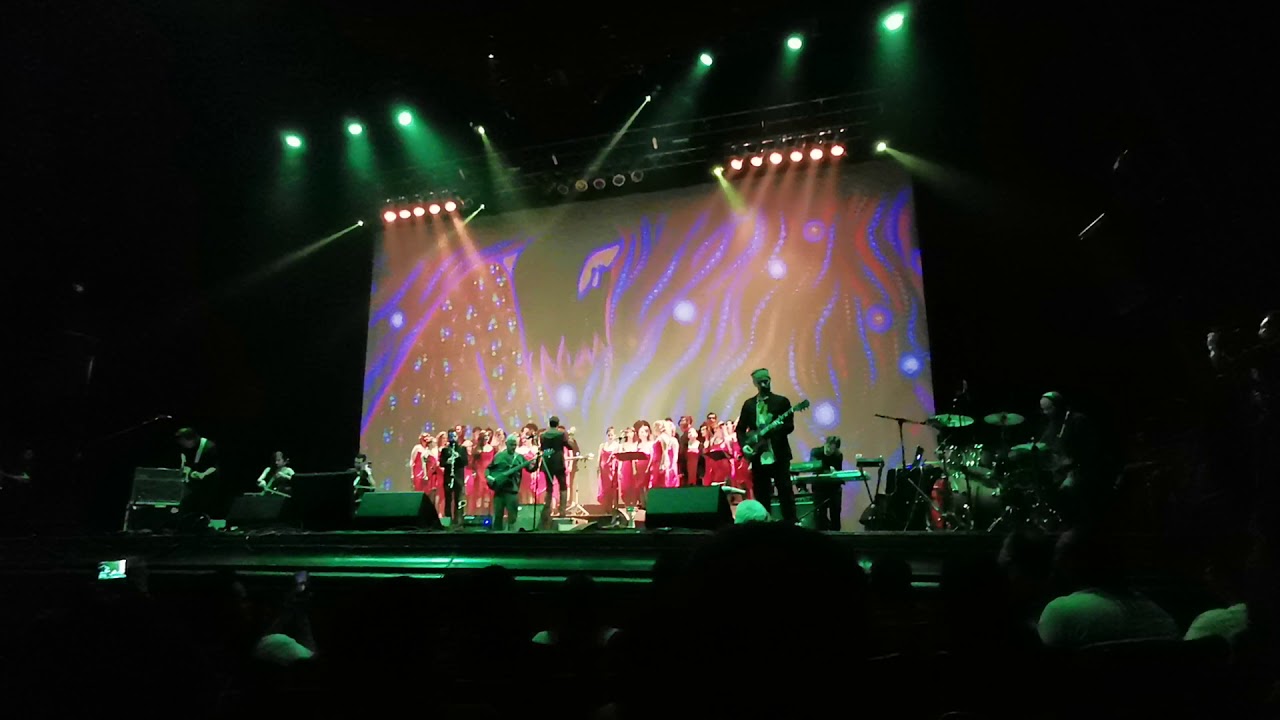 Olvido. Santa Sabina. 30 años. Teatro Metropólitan. Experiencia cuadrafónica