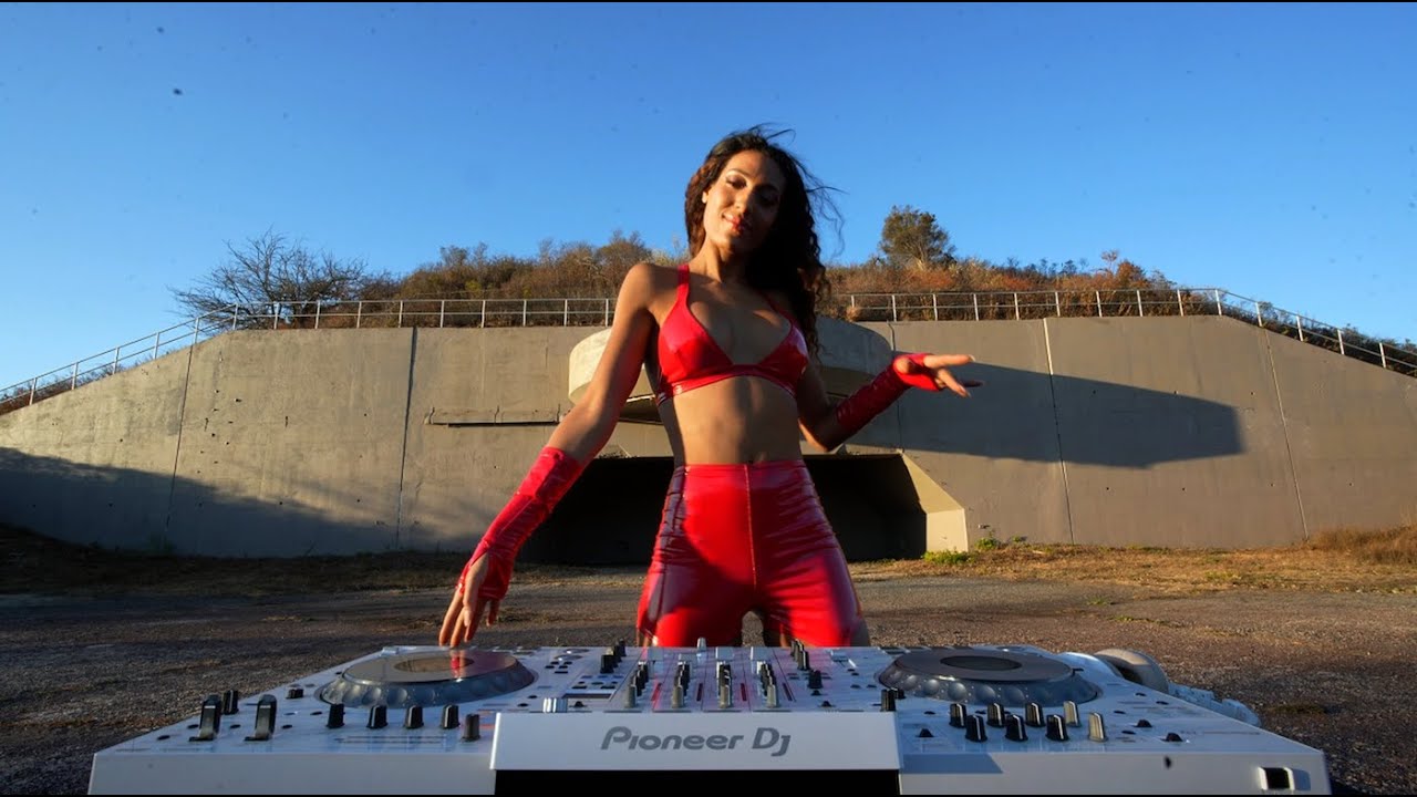 Alo Wiza - Area 51 | Melodic Techno & Progressive House DJ Set 2025 | 4K