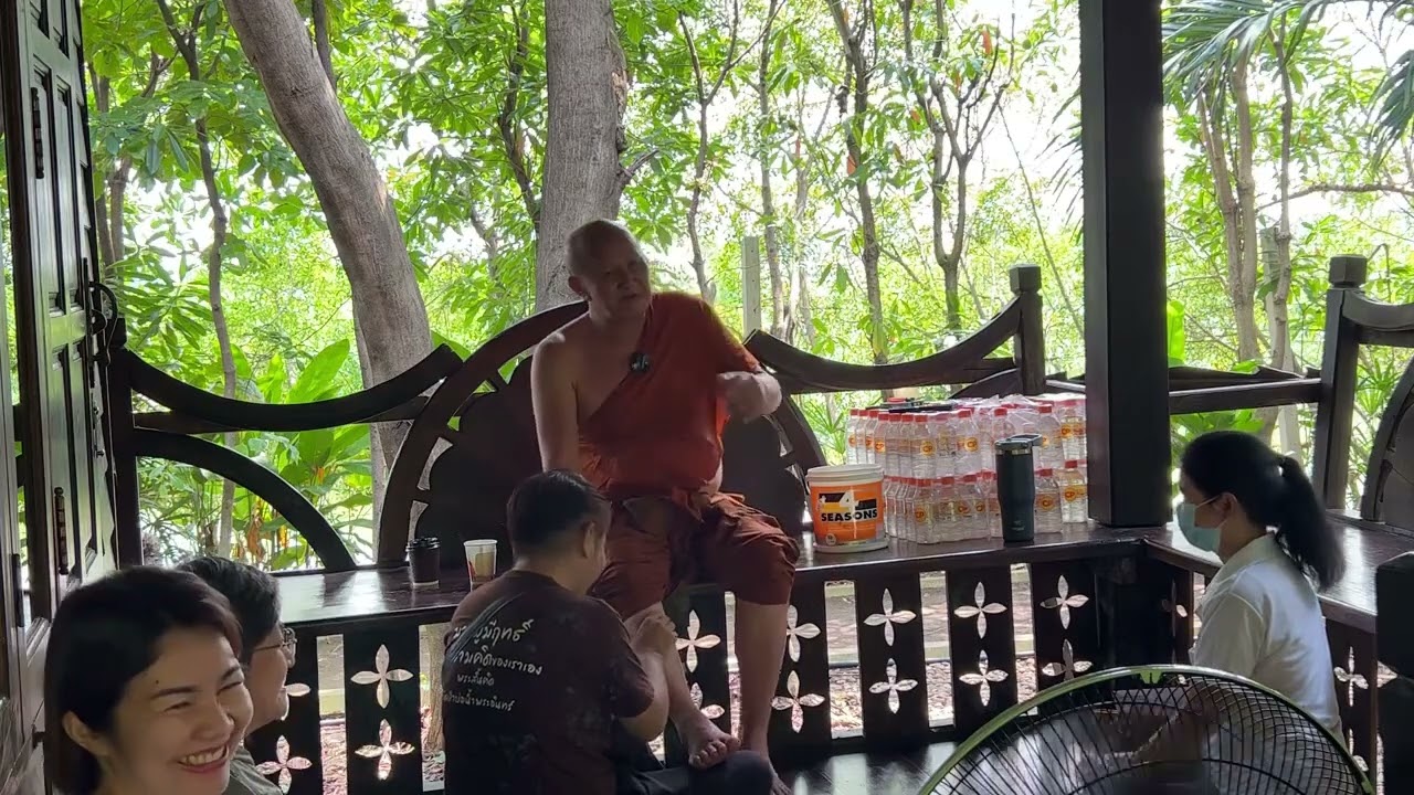 หลวงตาสนทนาธรรม #พระสิ้นคิด 