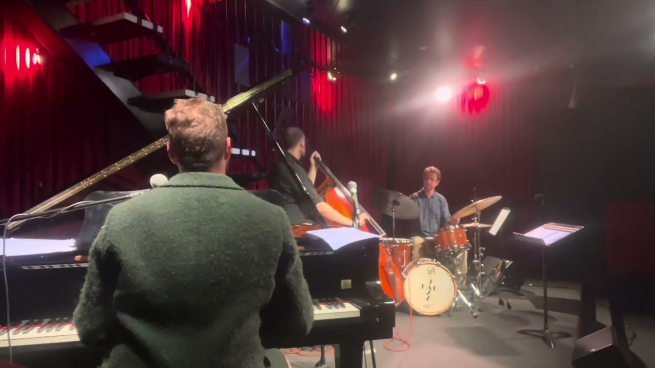 Hue Blanes Trio - Pope/Joy Spring - JazzLab