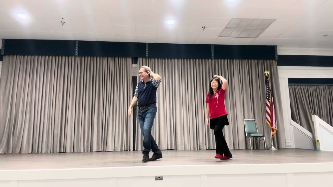 MAMBO BALERA Line Dance (Enzobizbal- Italy) Demo / Tutorial by Ira Weisburd