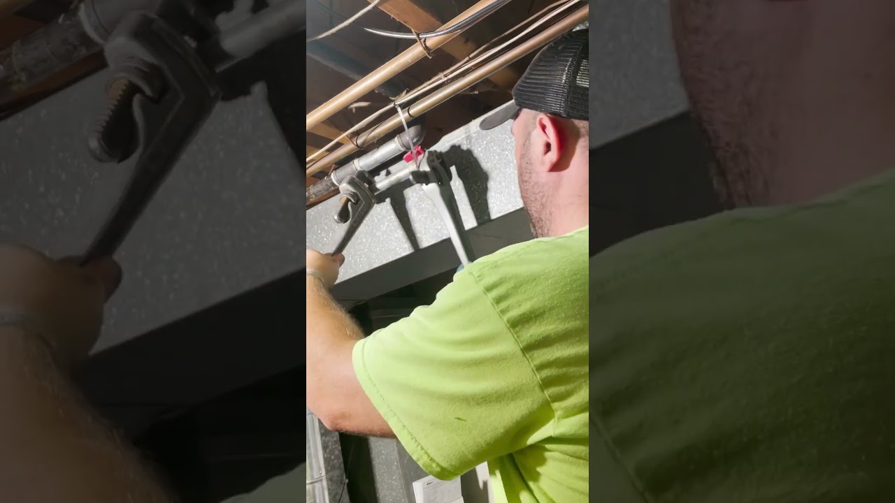 How to run a gas line for a stove #plumbing #diy #plumbers #gasline