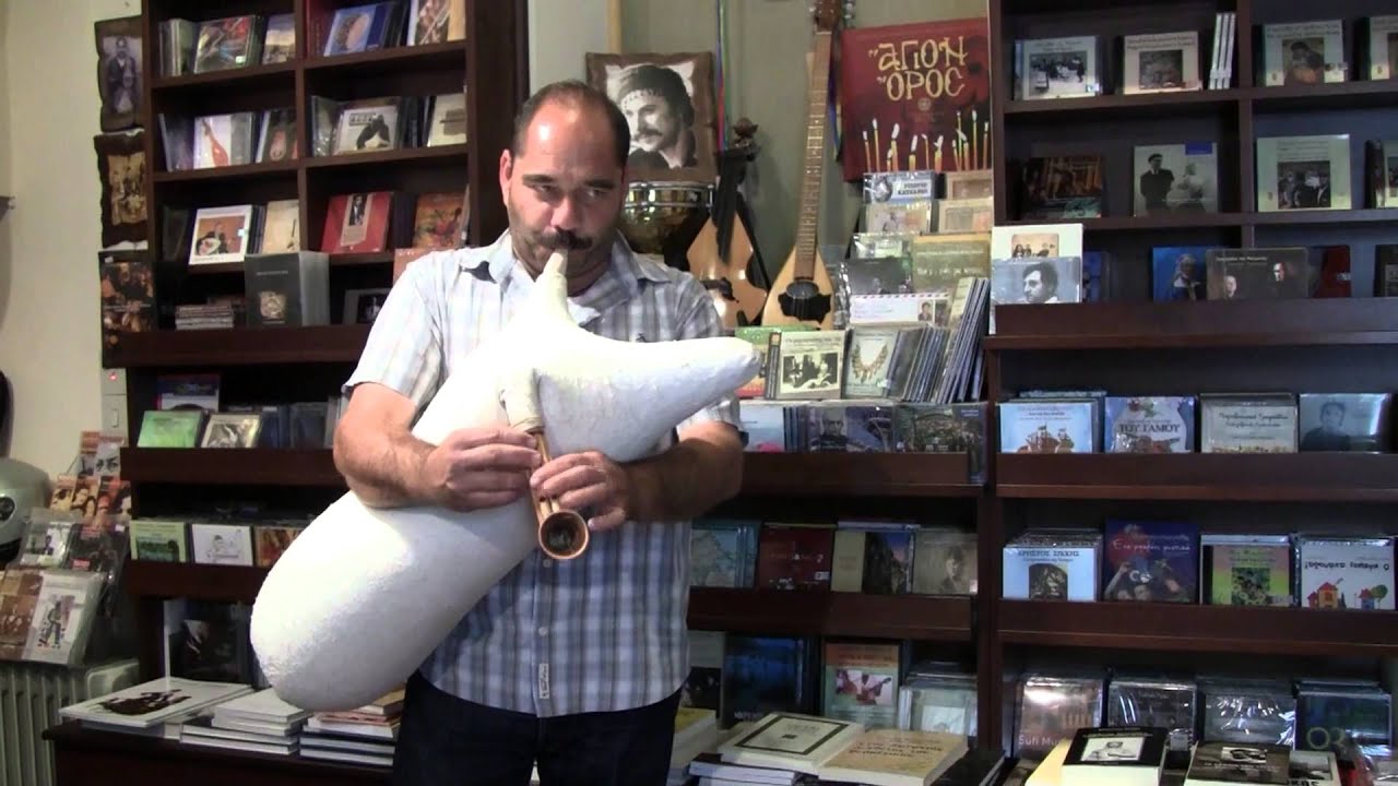 Ο Μανώλης Χούλης στο www.xilouris.gr
