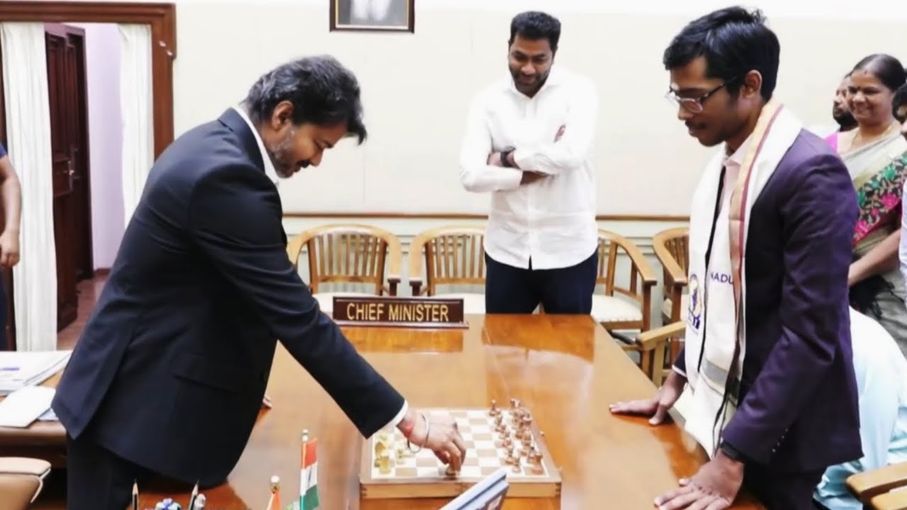 CM Vijay Playing Chess Game With Grandmaster Praggnanandhaa | CM Joseph Vijay 