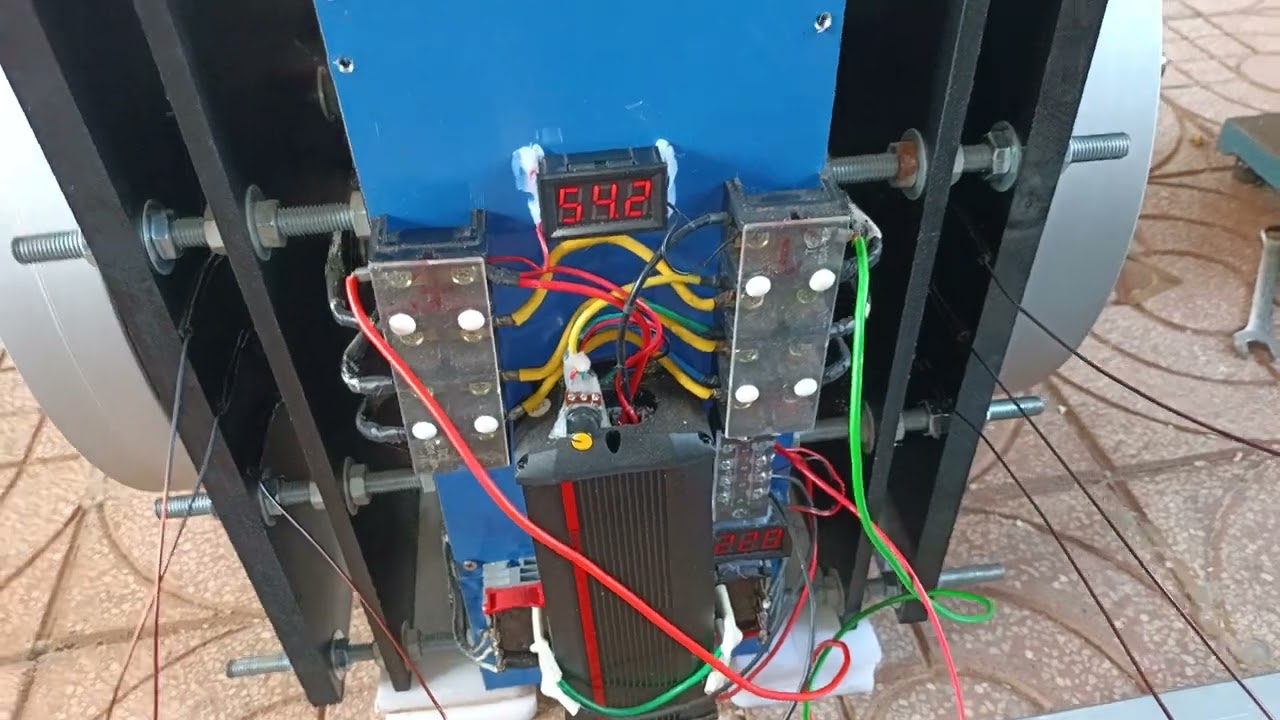 Mô tơ tự chạy tự phát, sạc pin lưu trữ 1000A,100VDC,thay thế pin năng lượng mặt trời 0963449547