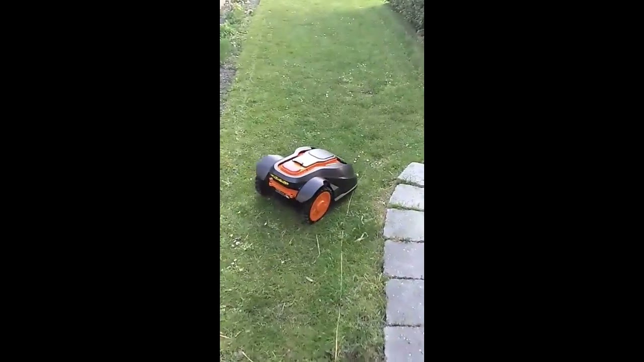 Worx Landroid M800 790E.1 schwierige Engstelle 65cm - Kabelabstand min. 30cm