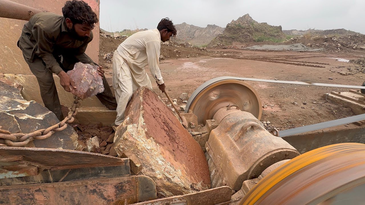 "Big Rock Crusher Machine: A Giant in Action"Big Rock Crushing: A Powerful Process"
