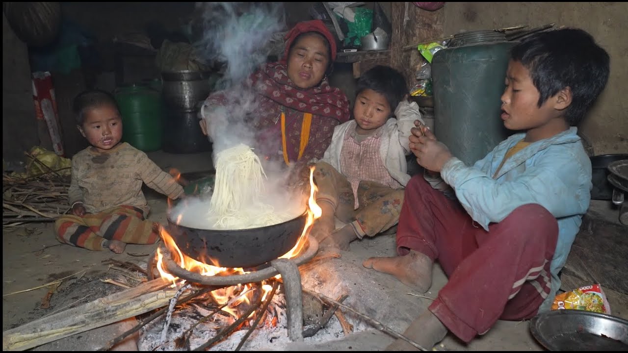 Myvillage official videos EP 781 | Cooing and eating technology of long noodles which called noodles