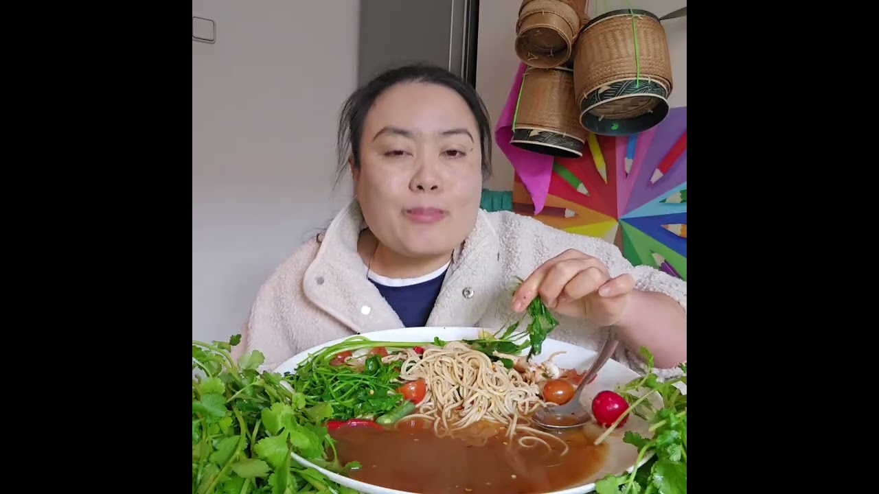 ตำซั่วกับขนมจีน